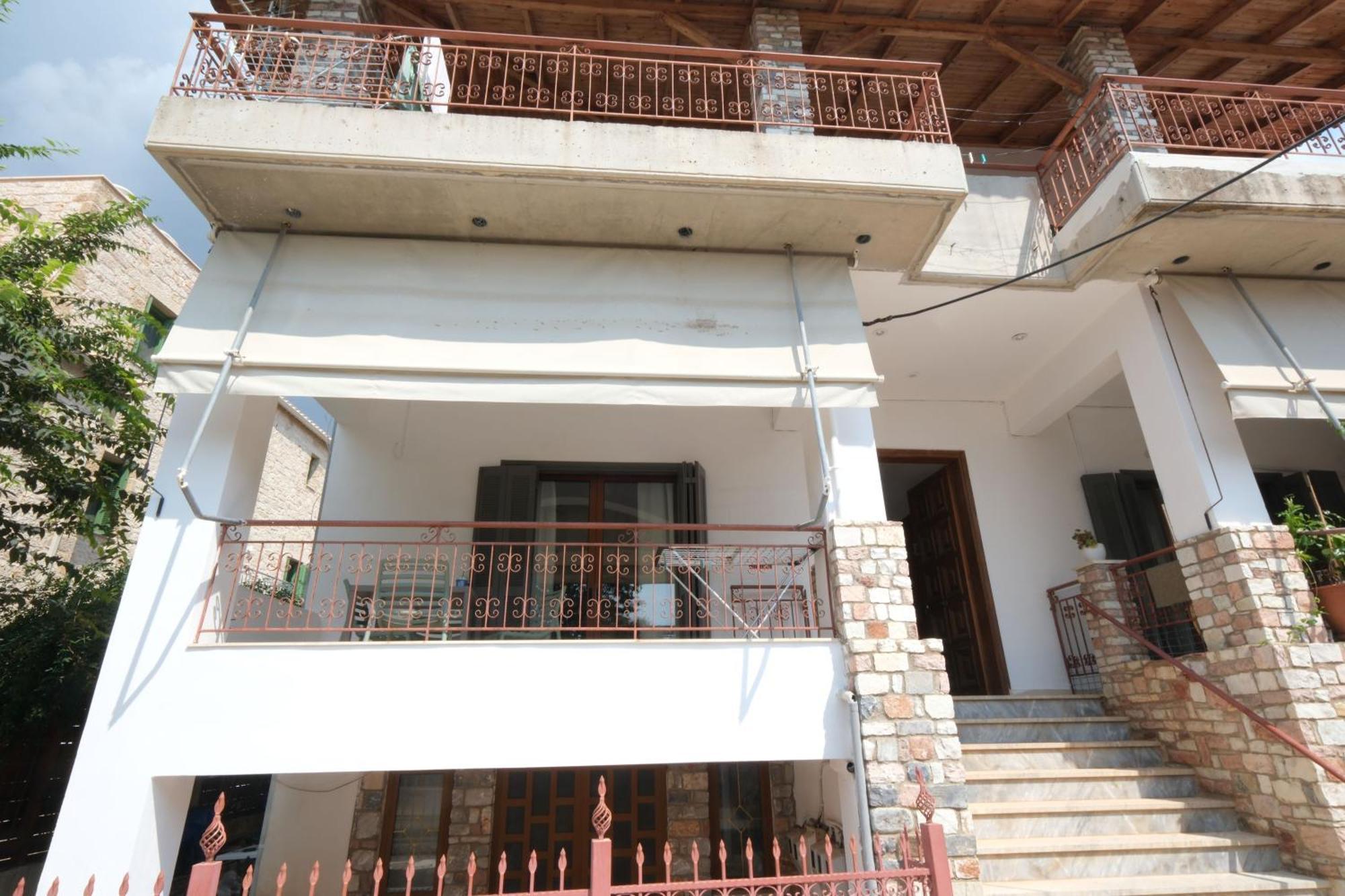 Central Apartments Kardamyli